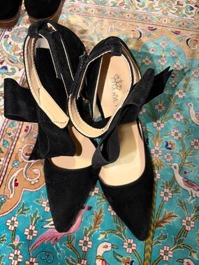 Suede Pointed-Toe Ankle Bow Heels in Black